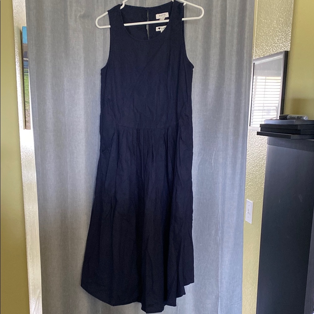 Elegant Navy Blue Linen Sleeveless Dress